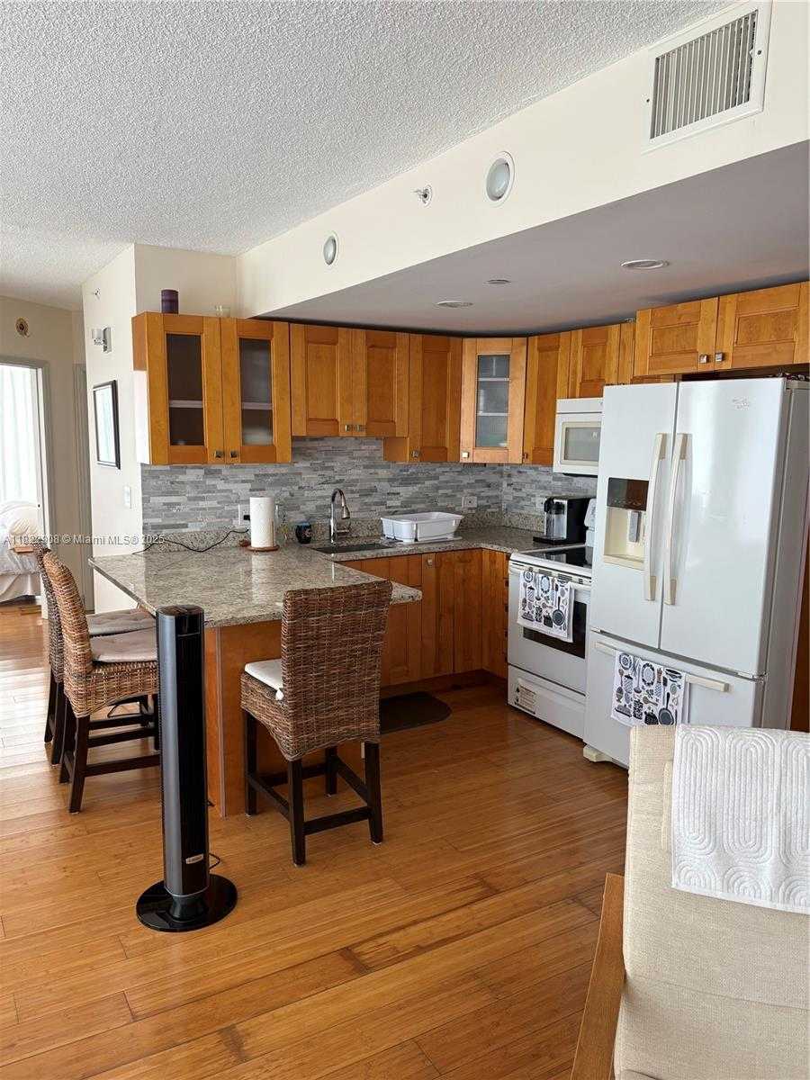 Small Image of 1720 HARRISON ST #14D, Hollywood Number 12
