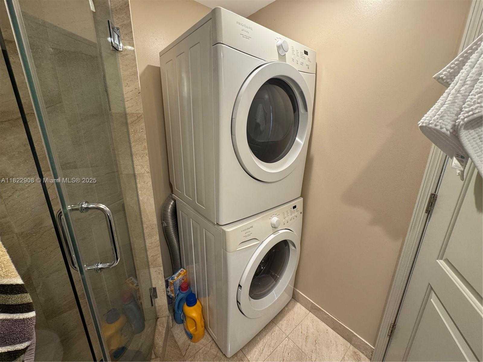 Small Image of 1720 HARRISON ST #14D, Hollywood Number 9