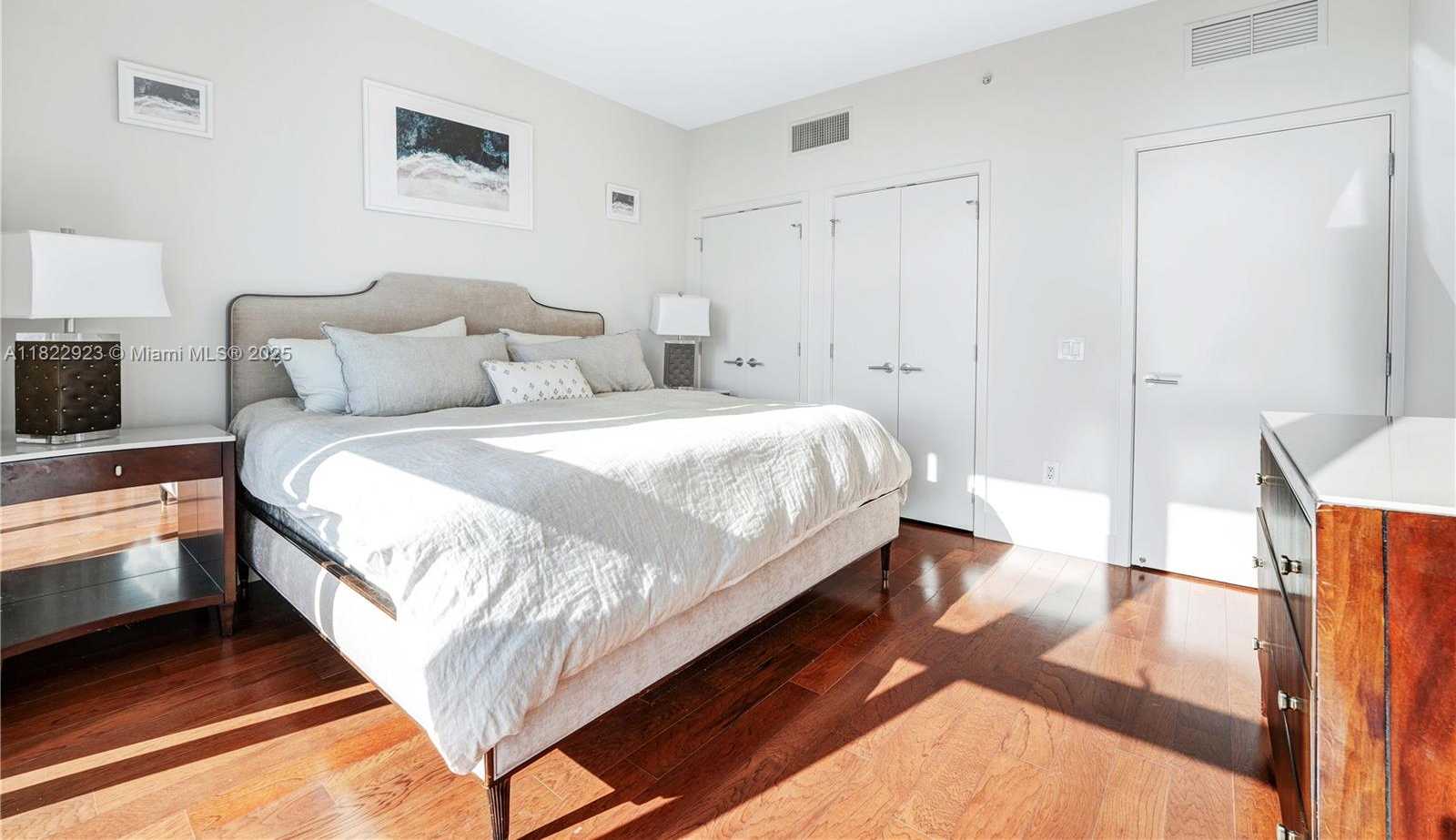 Small Image of 6899 COLLINS AVE #1409, Miami Beach Number 23