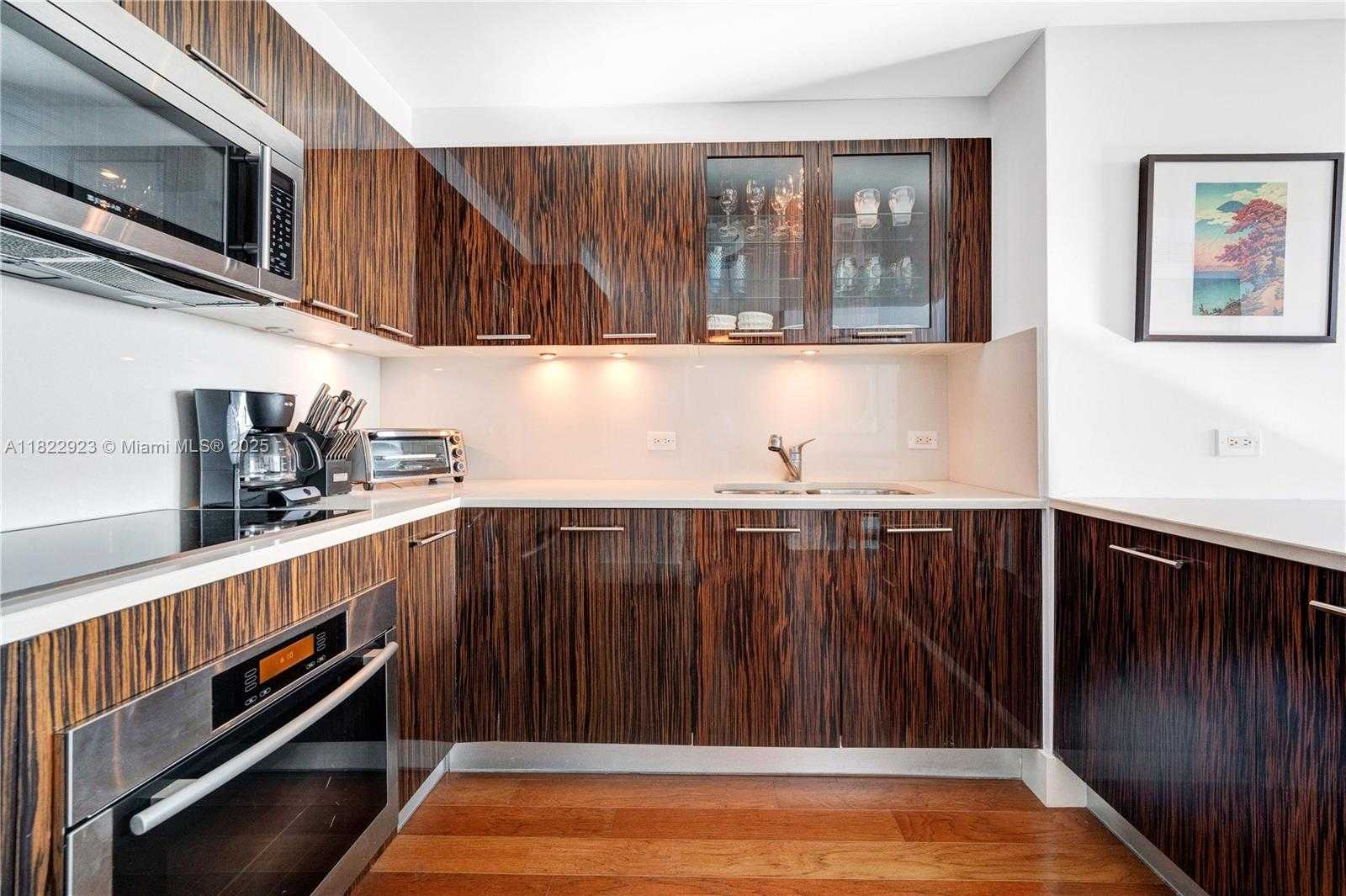 Small Image of 6899 COLLINS AVE #1409, Miami Beach Number 24