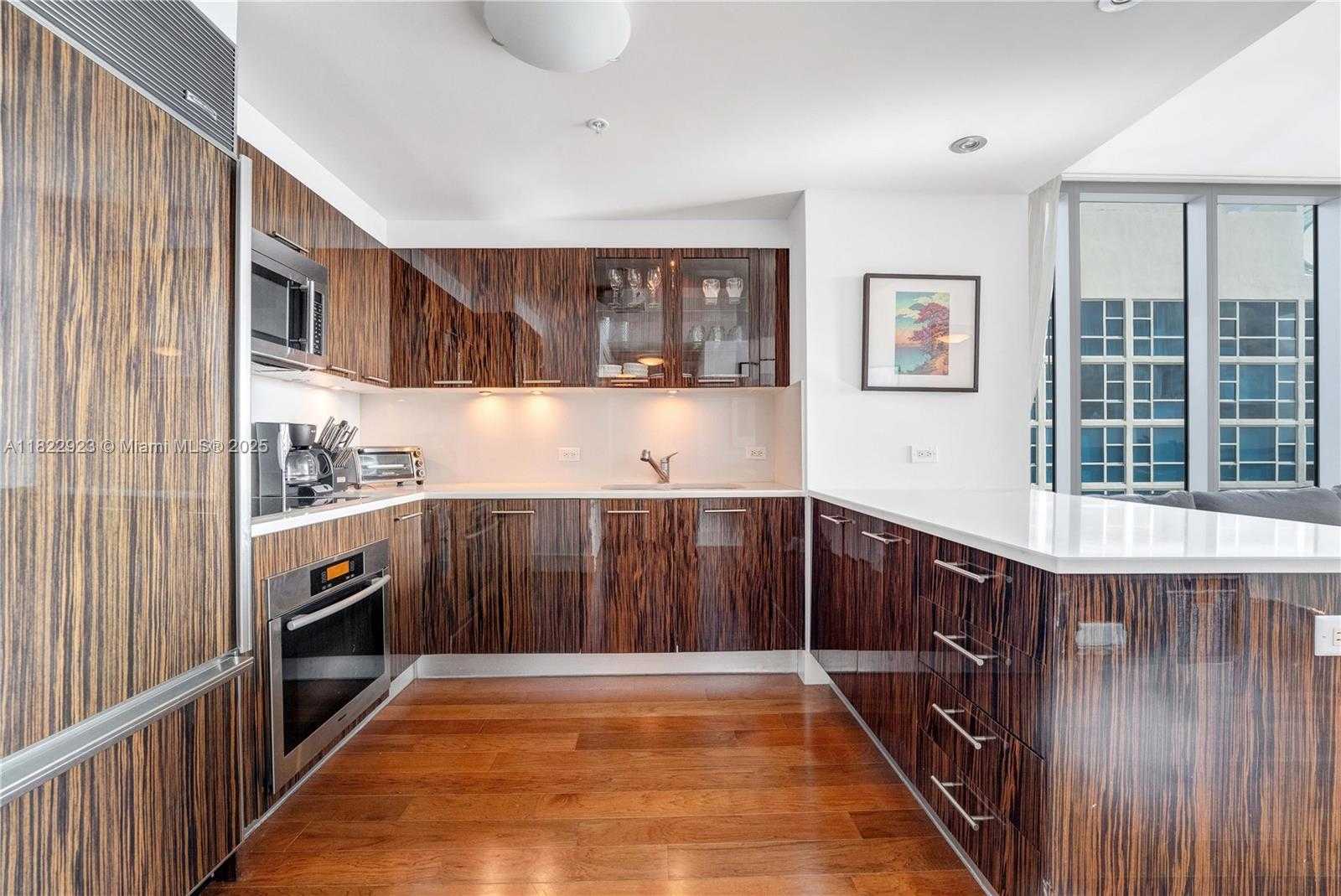 Small Image of 6899 COLLINS AVE #1409, Miami Beach Number 26