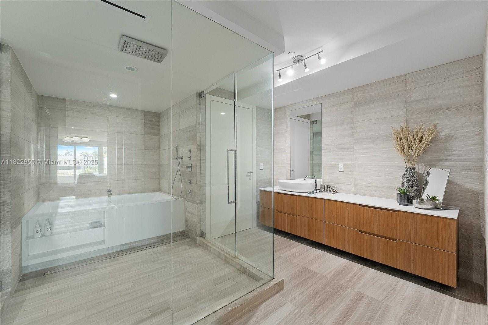 Small Image of 4701 NORTH MERIDIAN AVE #217, Miami Beach Number 34