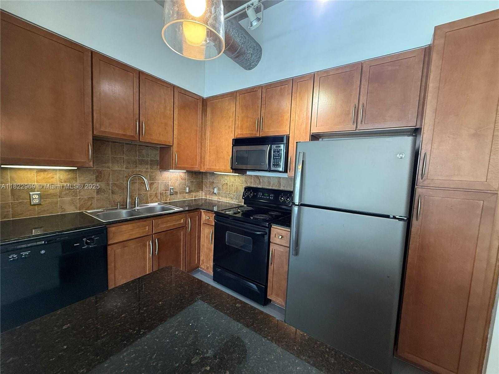 Small Image of 2001 BISCAYNE BLVD #2402, Miami Number 12