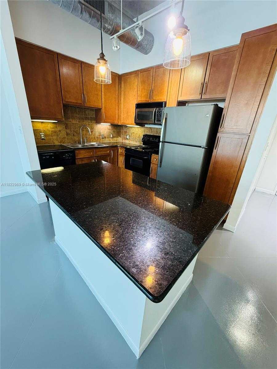 Small Image of 2001 BISCAYNE BLVD #2402, Miami Number 15