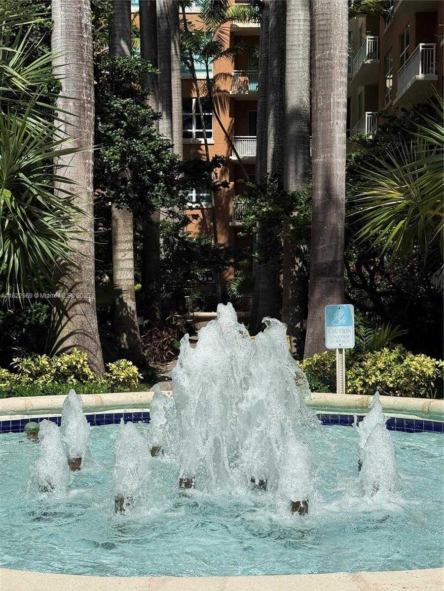 Small Image of 2001 BISCAYNE BLVD #2402, Miami Number 40