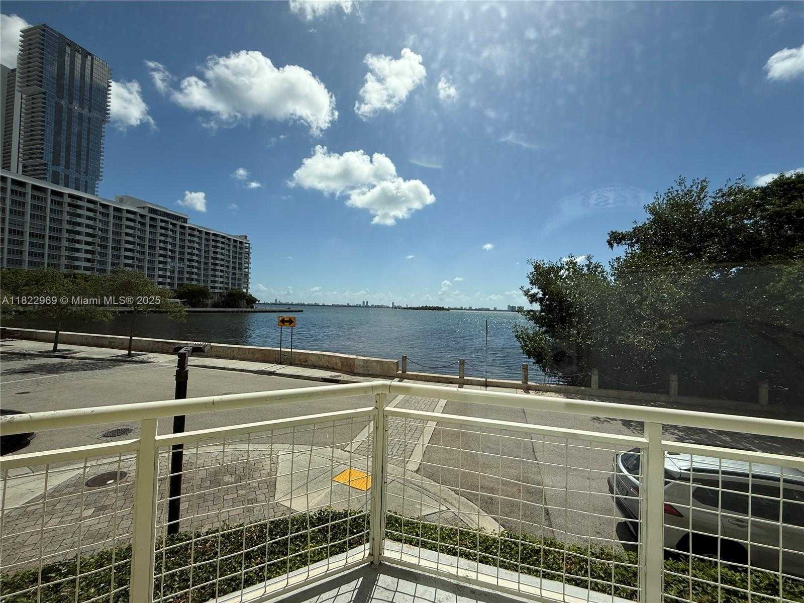 Small Image of 2001 BISCAYNE BLVD #2402, Miami Number 45