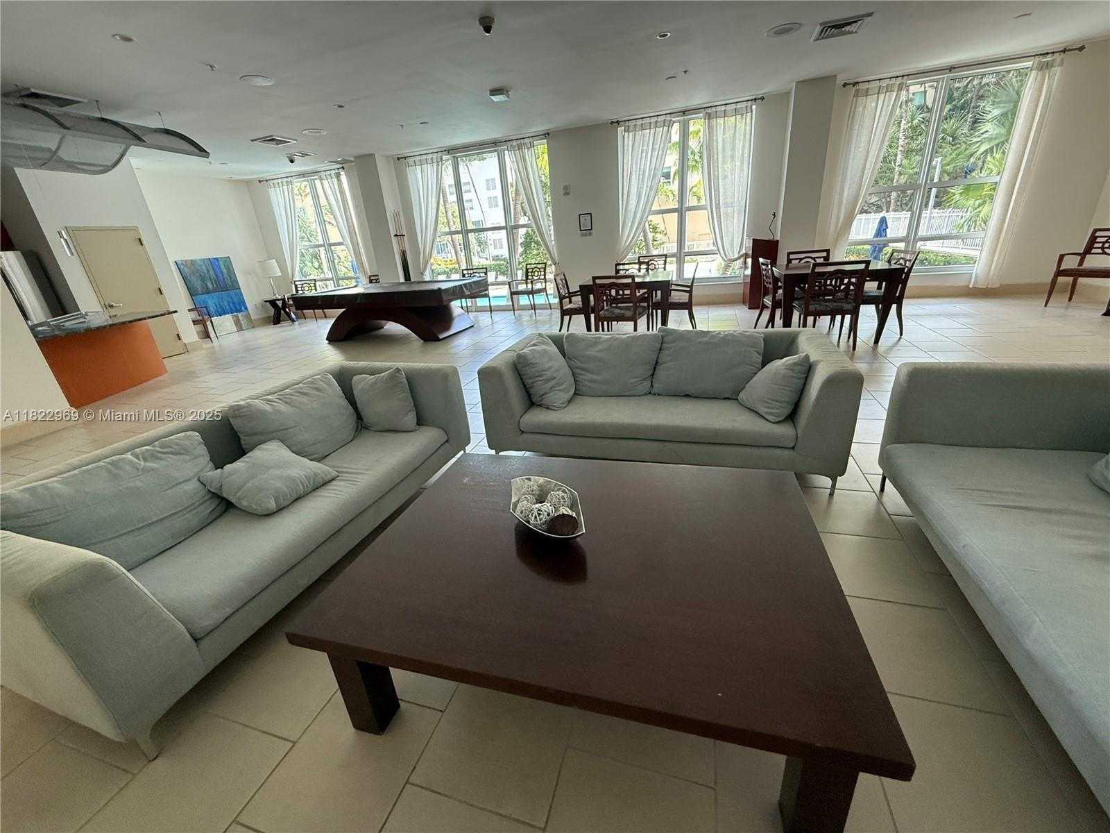 Small Image of 2001 BISCAYNE BLVD #2402, Miami Number 60