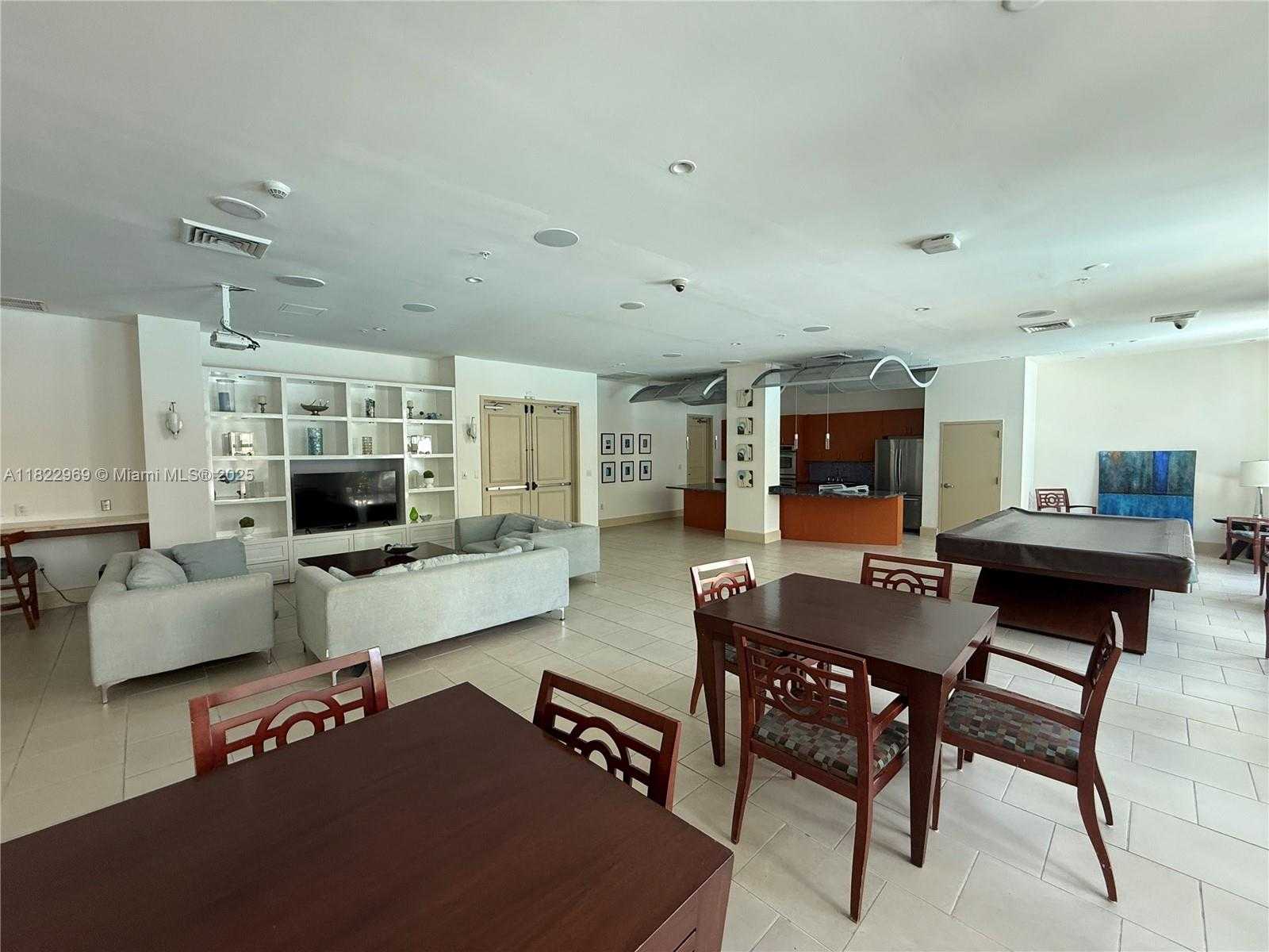 Small Image of 2001 BISCAYNE BLVD #2402, Miami Number 61