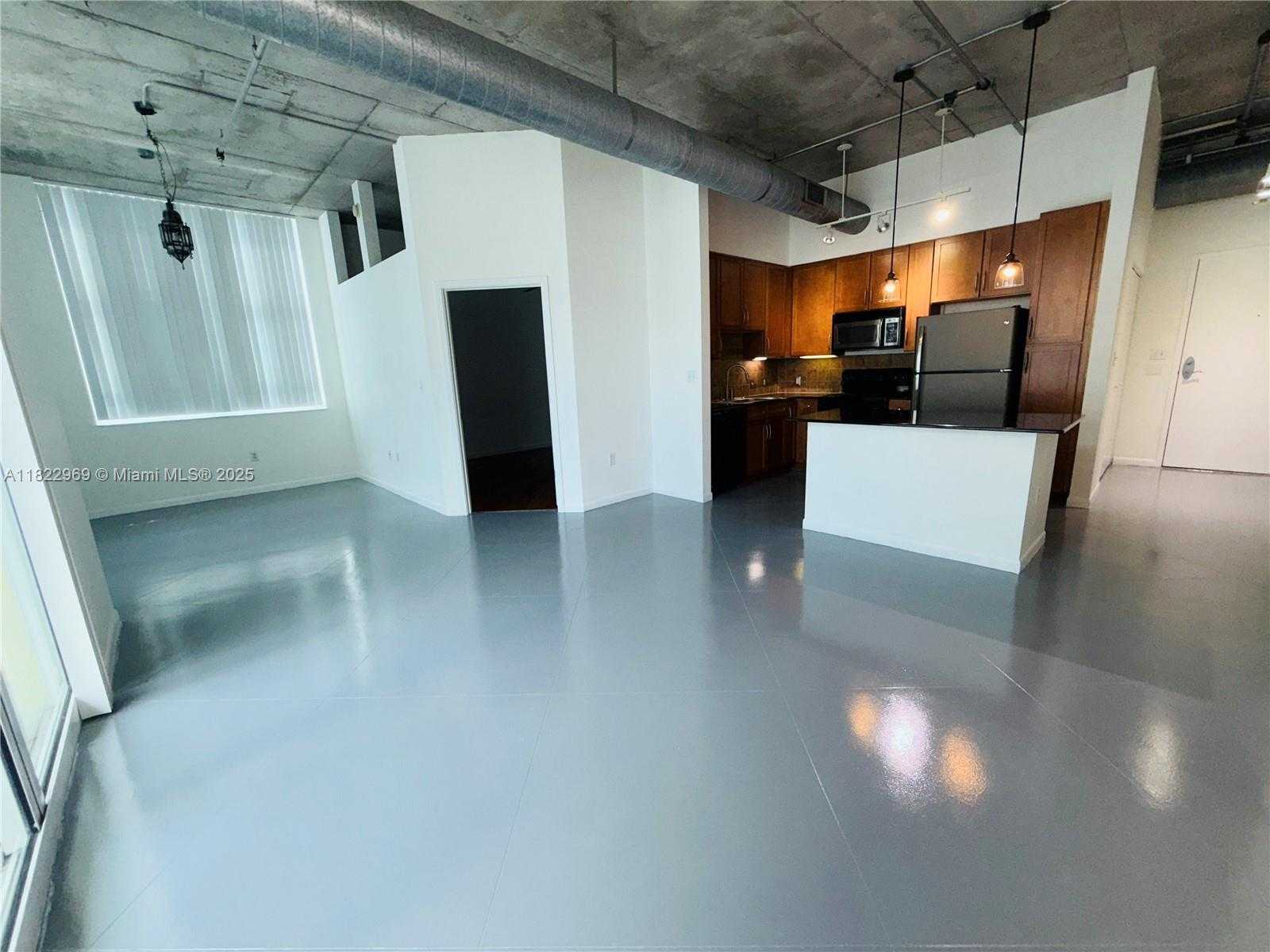 Small Image of 2001 BISCAYNE BLVD #2402, Miami Number 9