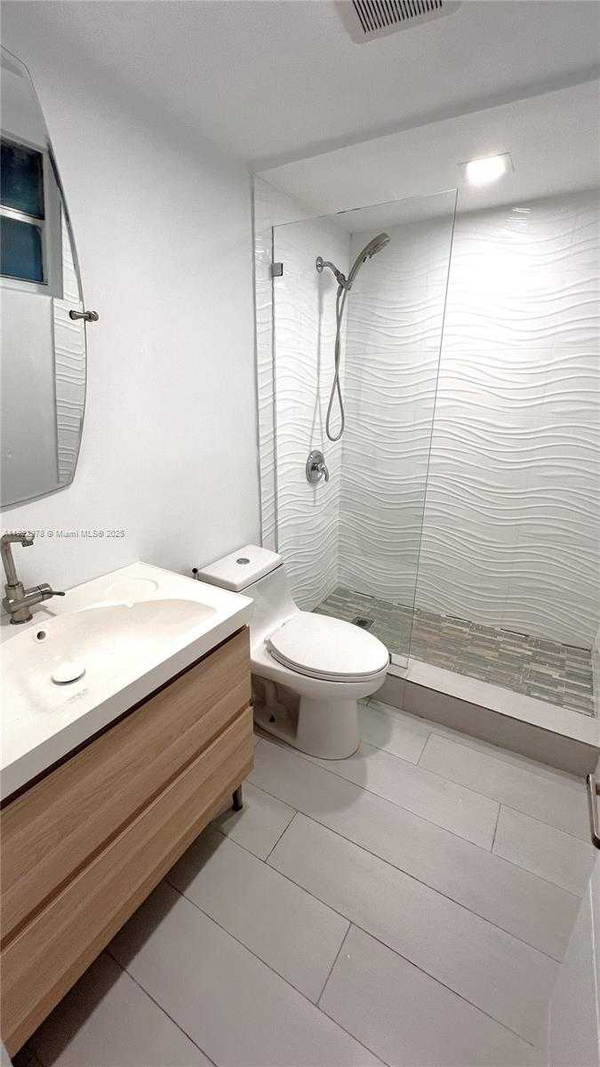 Small Image of 427 SANTANDER AVE #202, Coral Gables Number 11