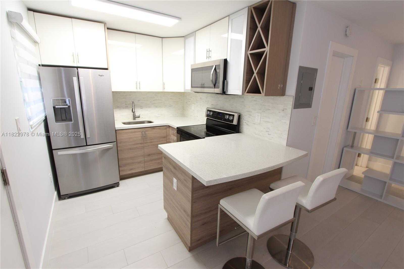Small Image of 427 SANTANDER AVE #202, Coral Gables Number 4