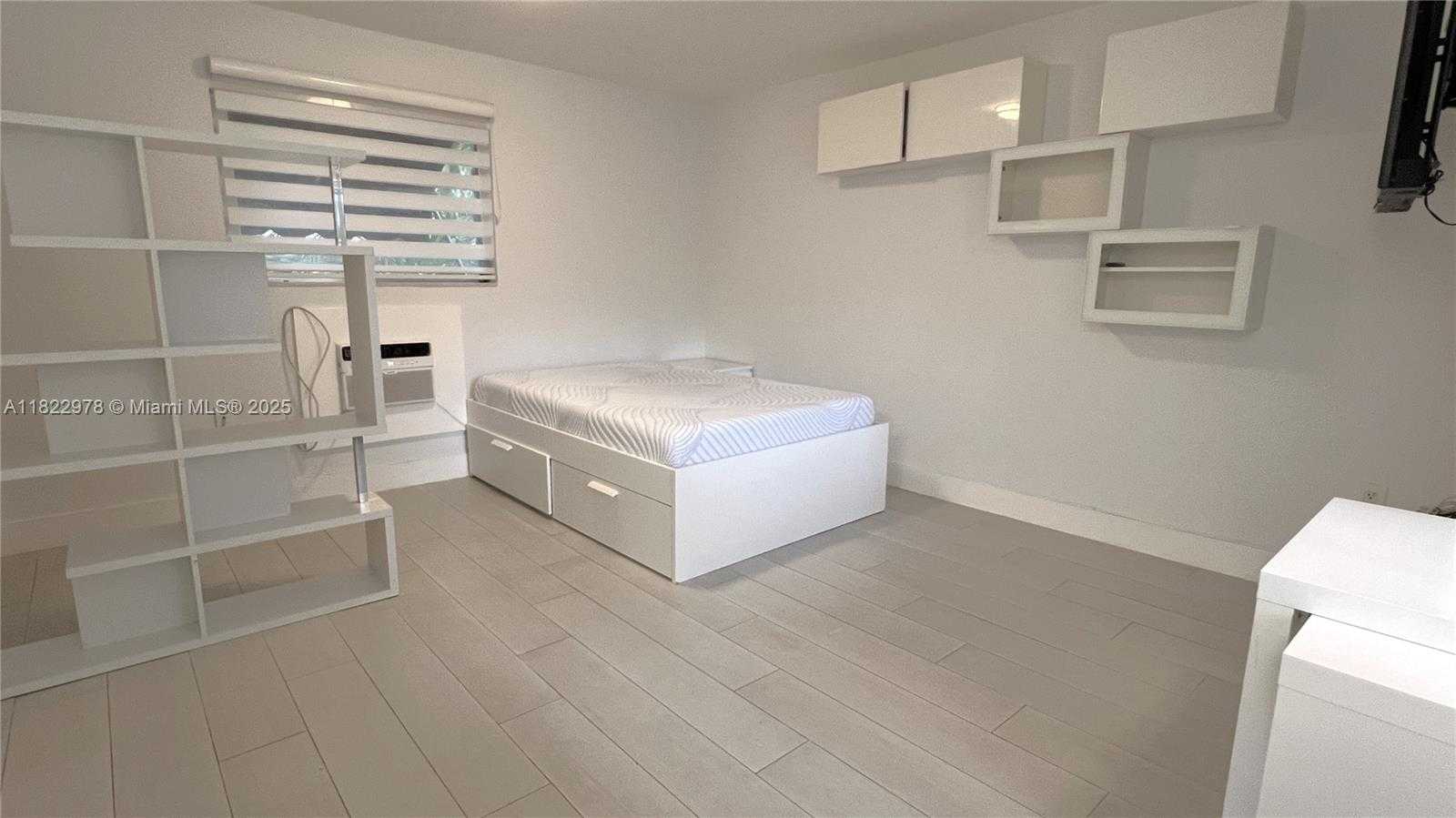 Small Image of 427 SANTANDER AVE #202, Coral Gables Number 7