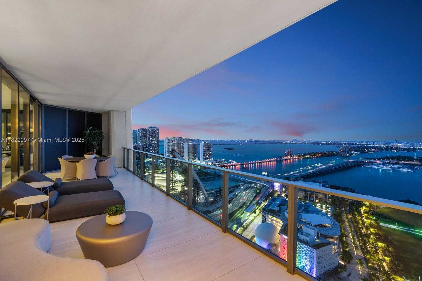 Small Image of 1000 BISCAYNE BLVD #3402, Miami Number 12