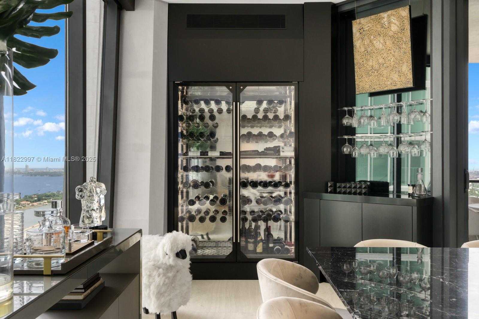 Small Image of 1000 BISCAYNE BLVD #3402, Miami Number 16
