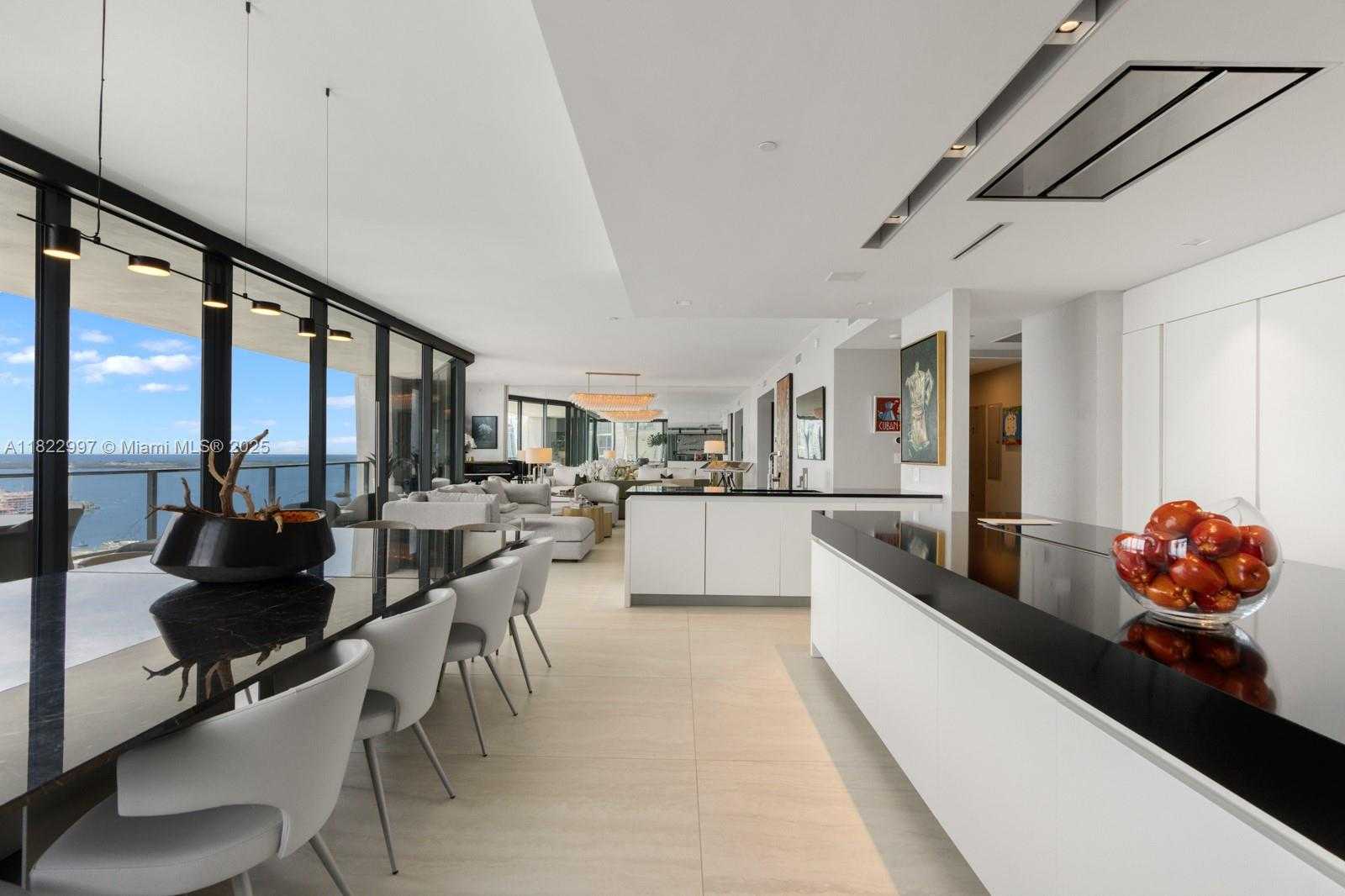 Small Image of 1000 BISCAYNE BLVD #3402, Miami Number 18