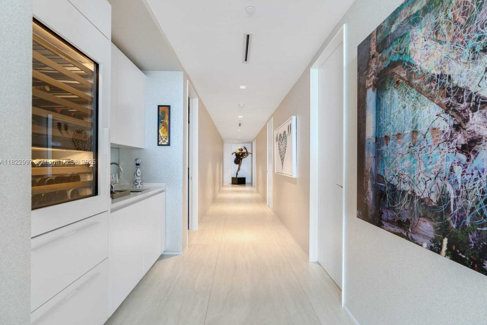 Small Image of 1000 BISCAYNE BLVD #3402, Miami Number 23