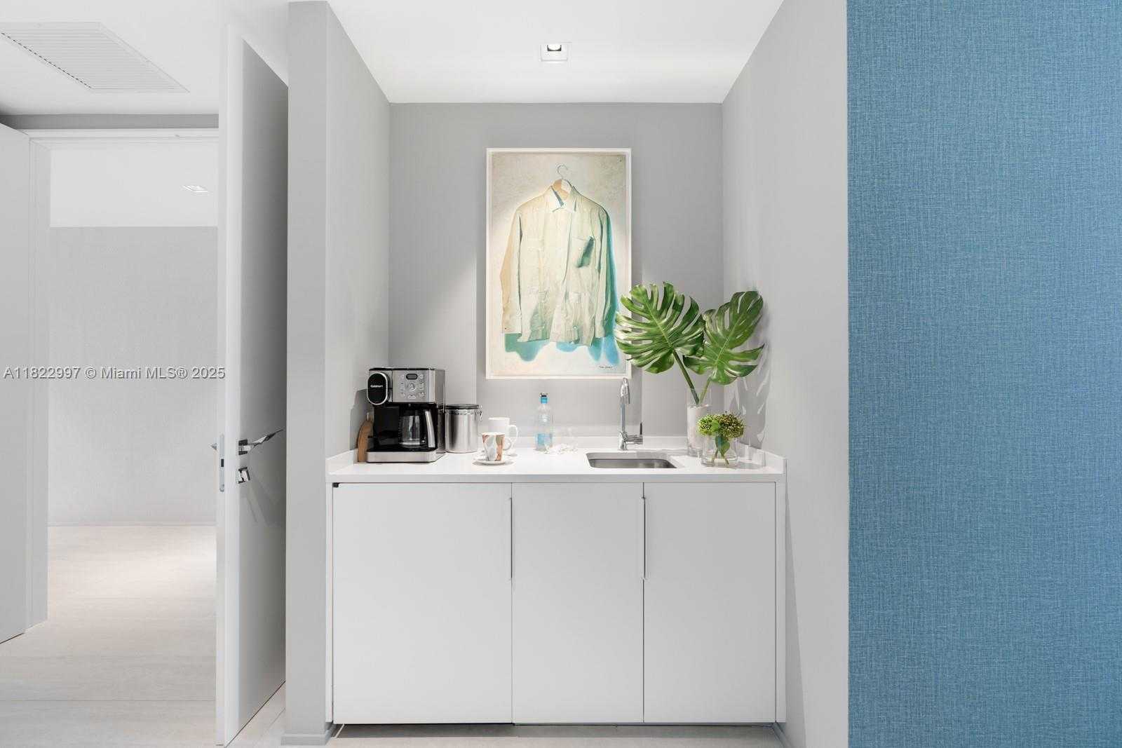Small Image of 1000 BISCAYNE BLVD #3402, Miami Number 25