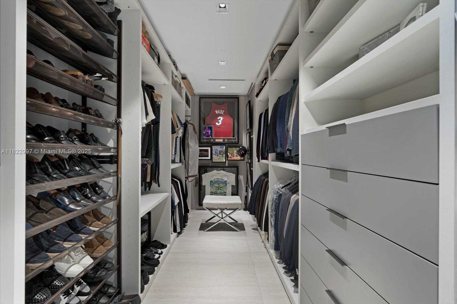 Small Image of 1000 BISCAYNE BLVD #3402, Miami Number 35