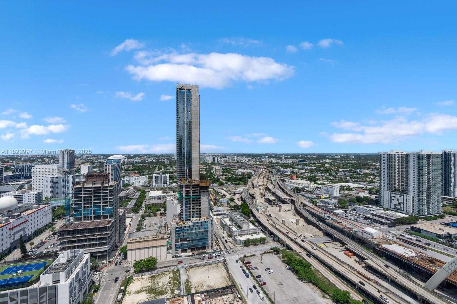 Small Image of 1000 BISCAYNE BLVD #3402, Miami Number 37