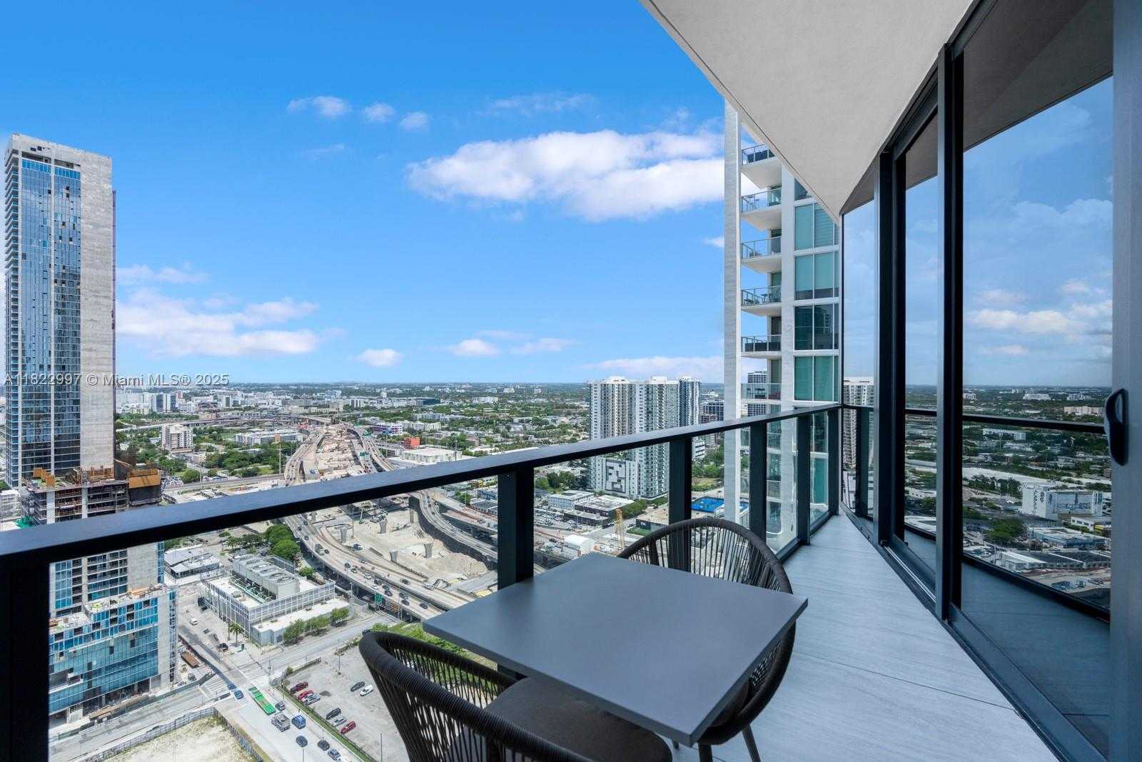 Small Image of 1000 BISCAYNE BLVD #3402, Miami Number 47