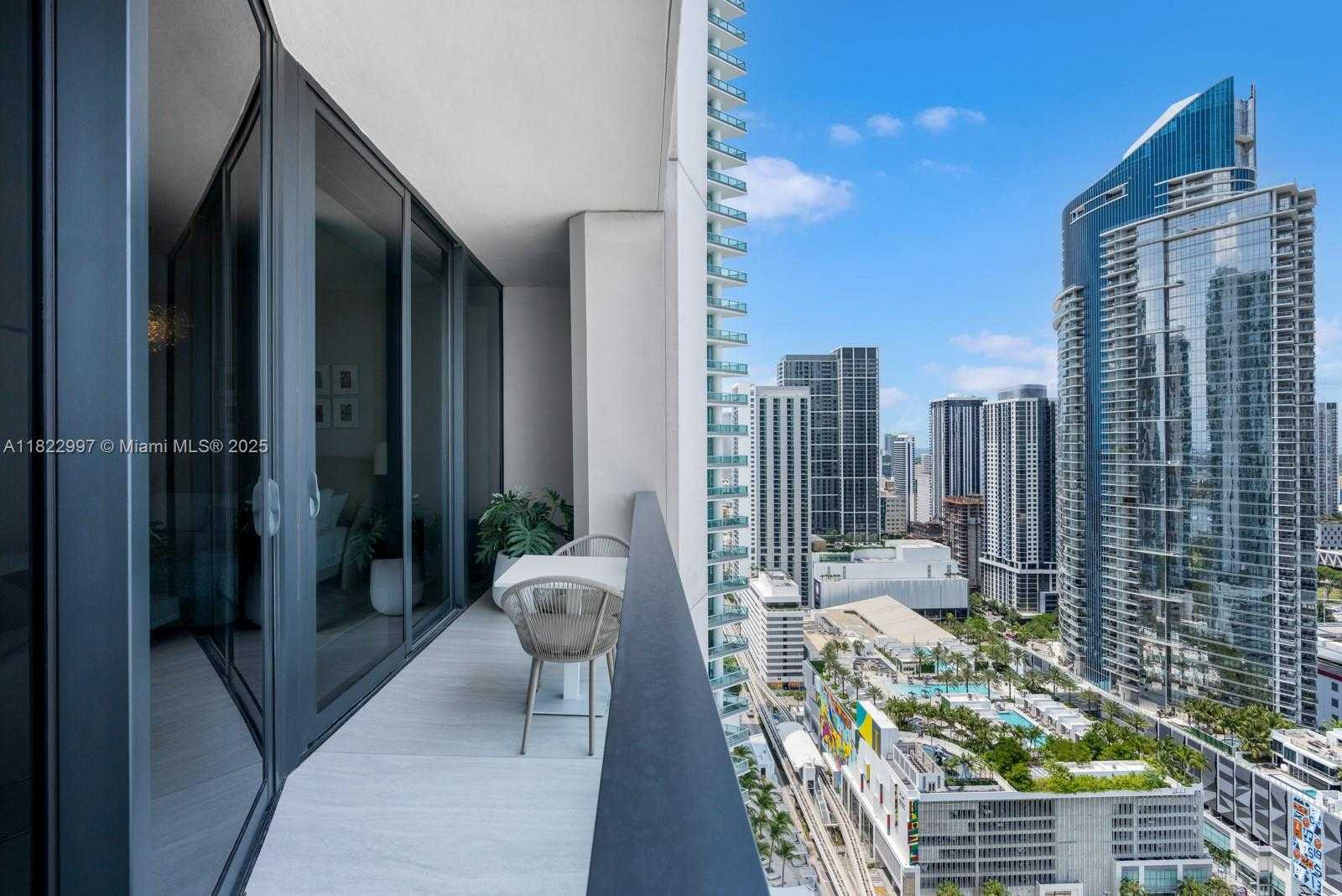 Small Image of 1000 BISCAYNE BLVD #3402, Miami Number 48