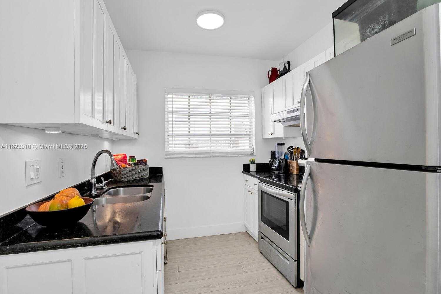 Small Image of 631 EUCLID AVE #8, Miami Beach Number 10