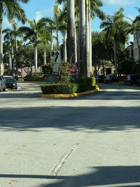 Small Image of 8960 WEST FLAGLER ST #1, Miami Number 3