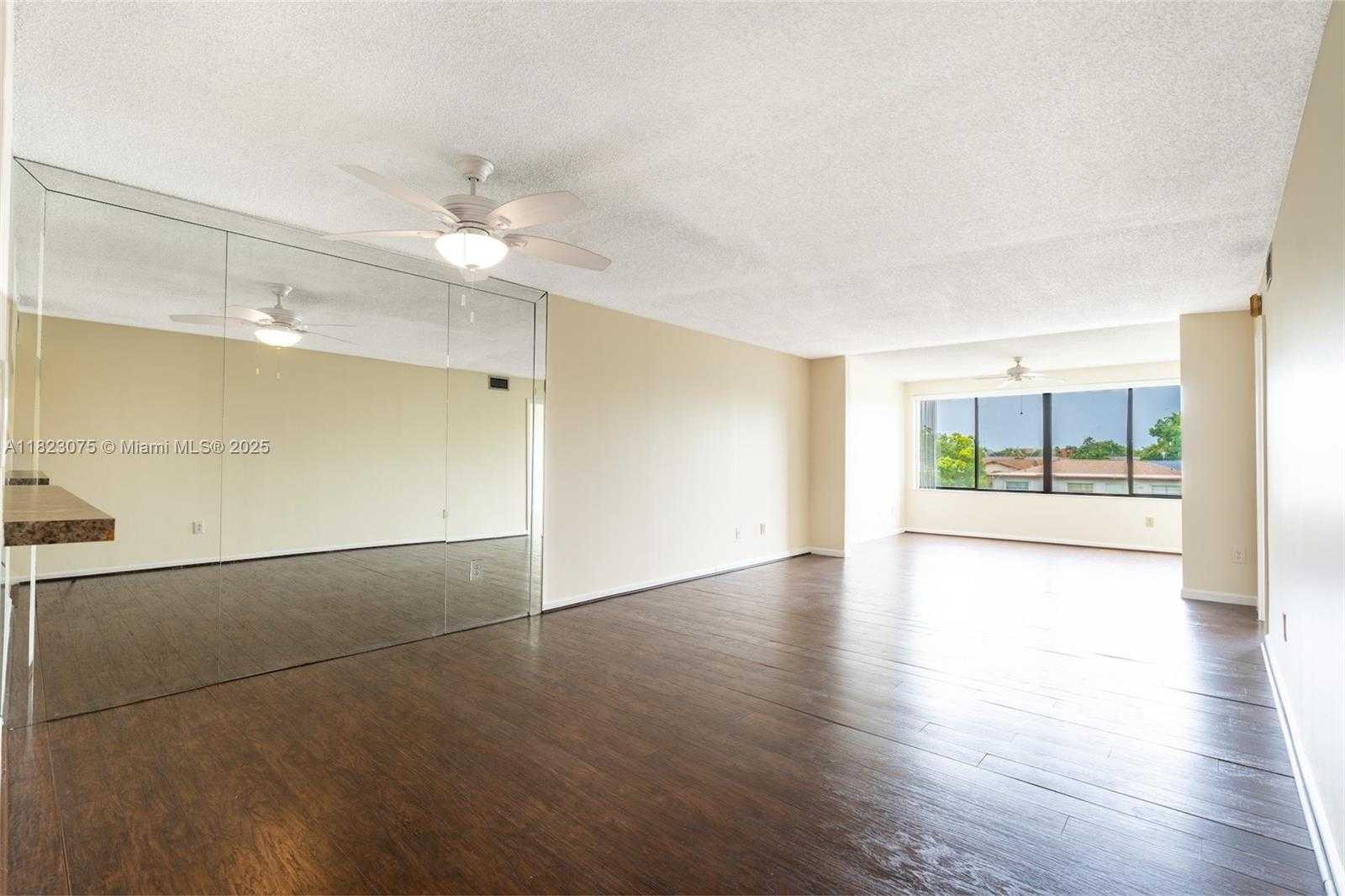 Small Image of 9455 NORTH BELFORT CIR #211, Tamarac Number 10