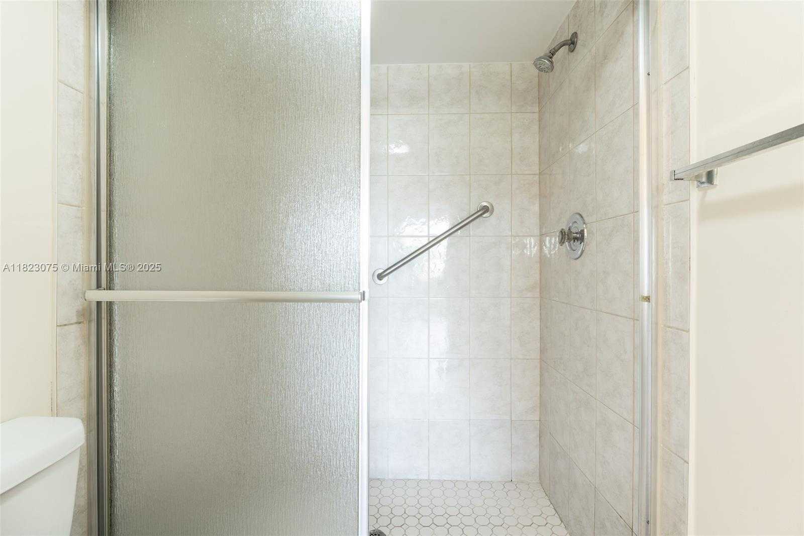 Small Image of 9455 NORTH BELFORT CIR #211, Tamarac Number 14