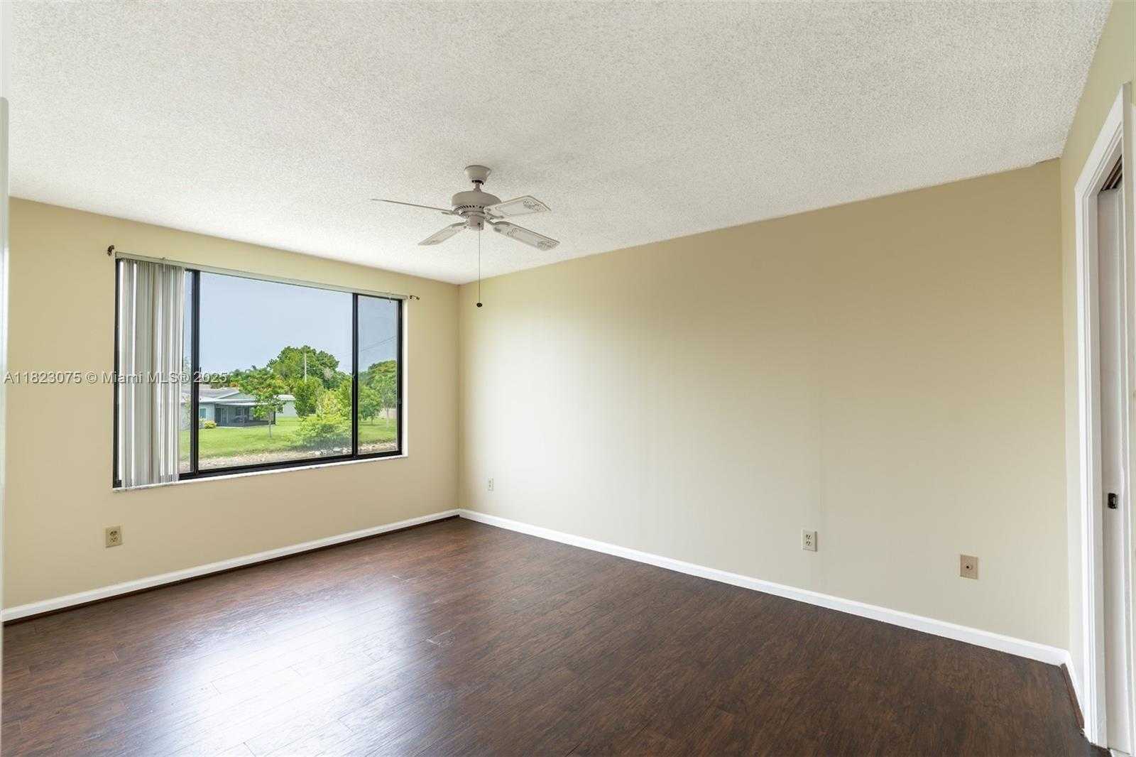 Small Image of 9455 NORTH BELFORT CIR #211, Tamarac Number 17