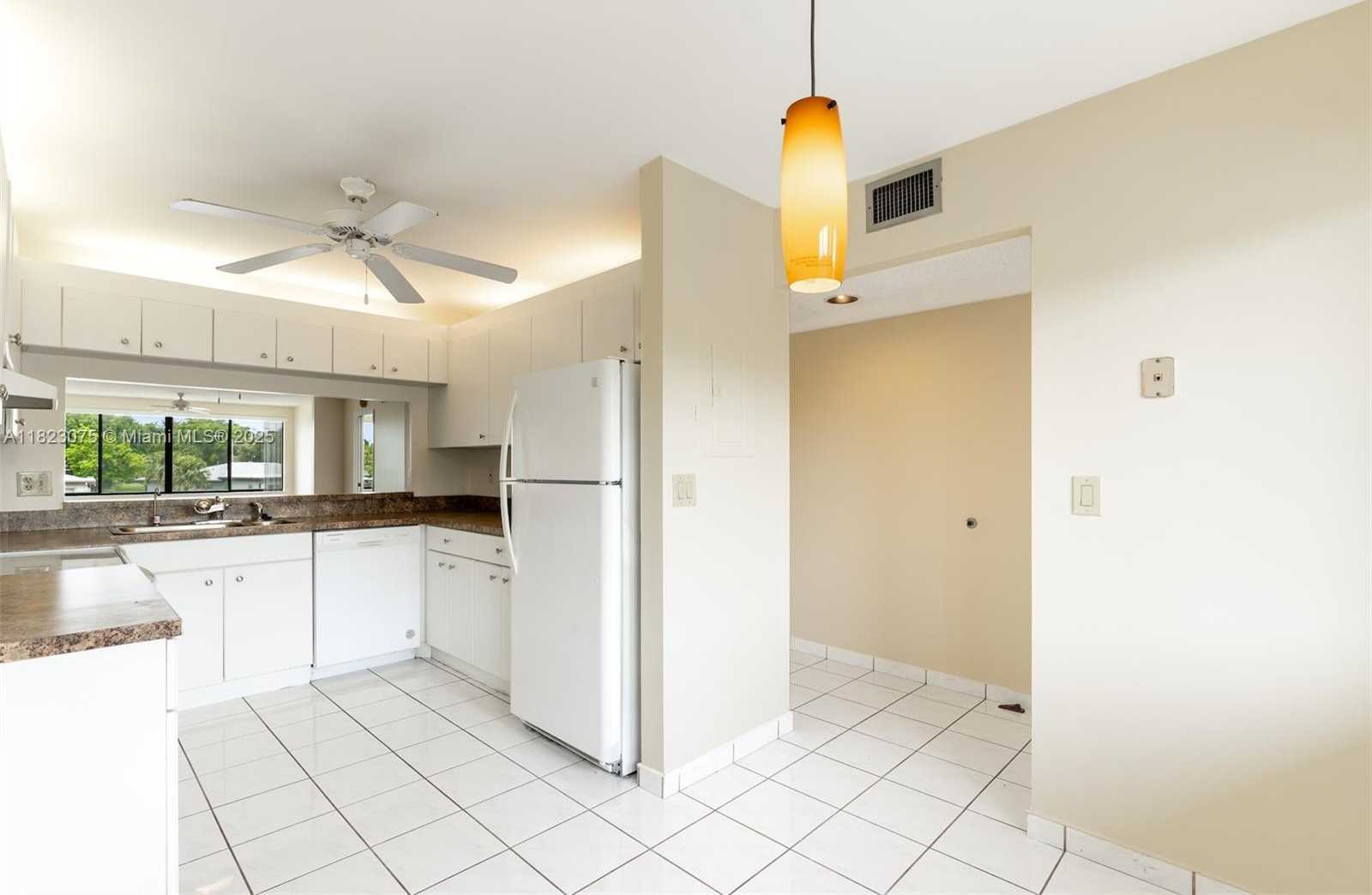 Small Image of 9455 NORTH BELFORT CIR #211, Tamarac Number 2