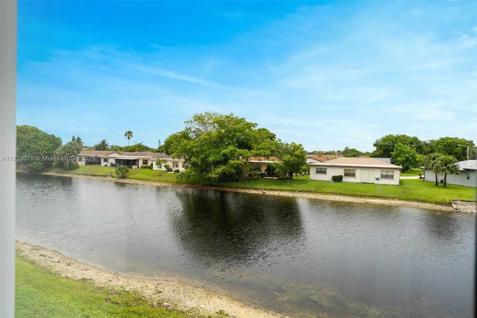 Small Image of 9455 NORTH BELFORT CIR #211, Tamarac Number 26