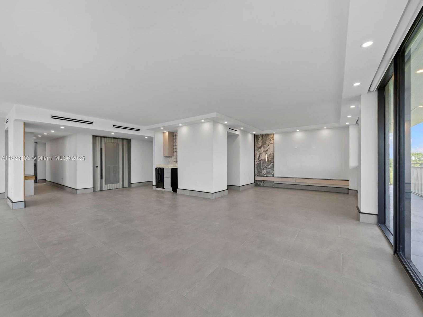 Small Image of 700 CORAL WAY #5, Coral Gables Number 10
