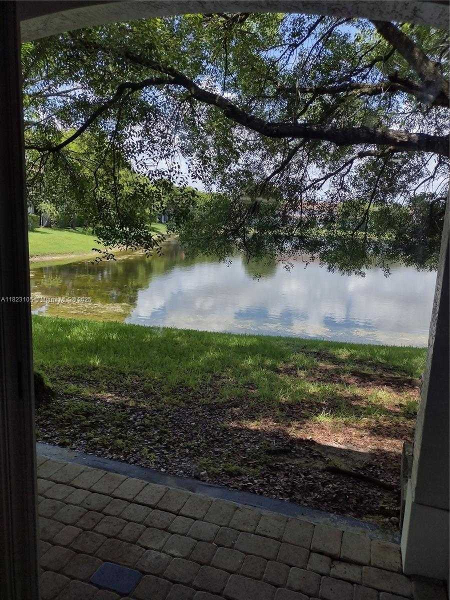 Small Image of 2612 SOUTH WEST 82ND AVE #105, Miramar Number 18