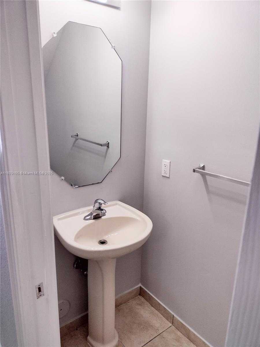 Small Image of 2612 SOUTH WEST 82ND AVE #105, Miramar Number 7