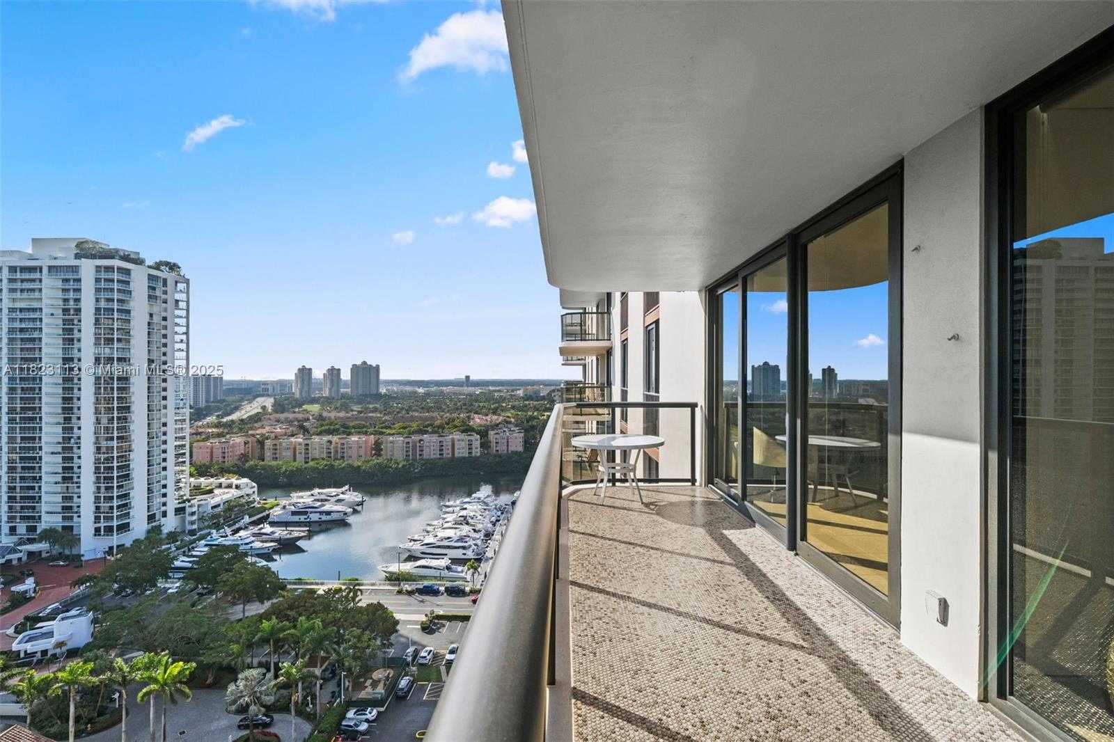 Small Image of 19667 TURNBERRY WAY #20B, Aventura Number 10