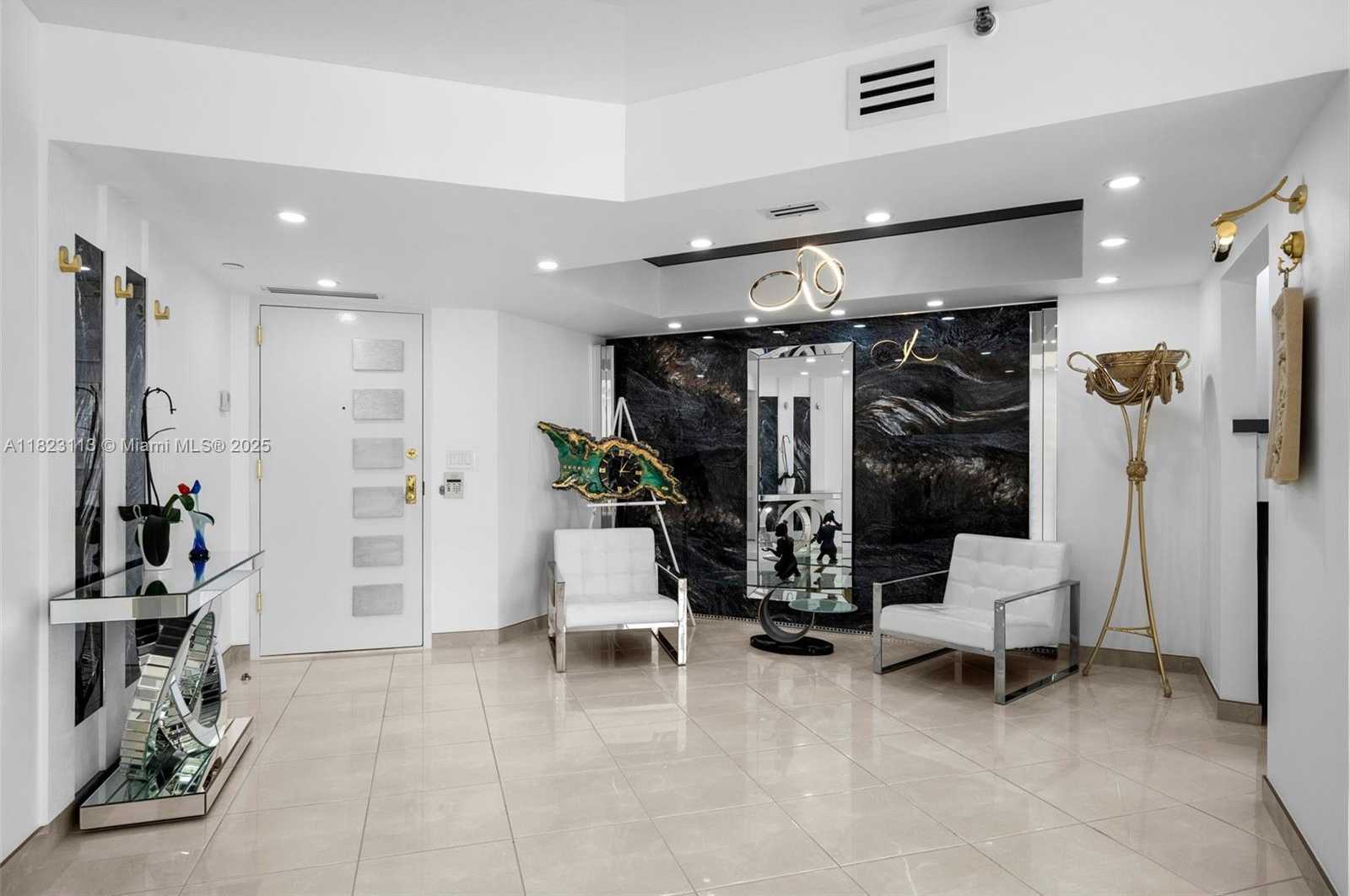 Small Image of 19667 TURNBERRY WAY #20B, Aventura Number 14