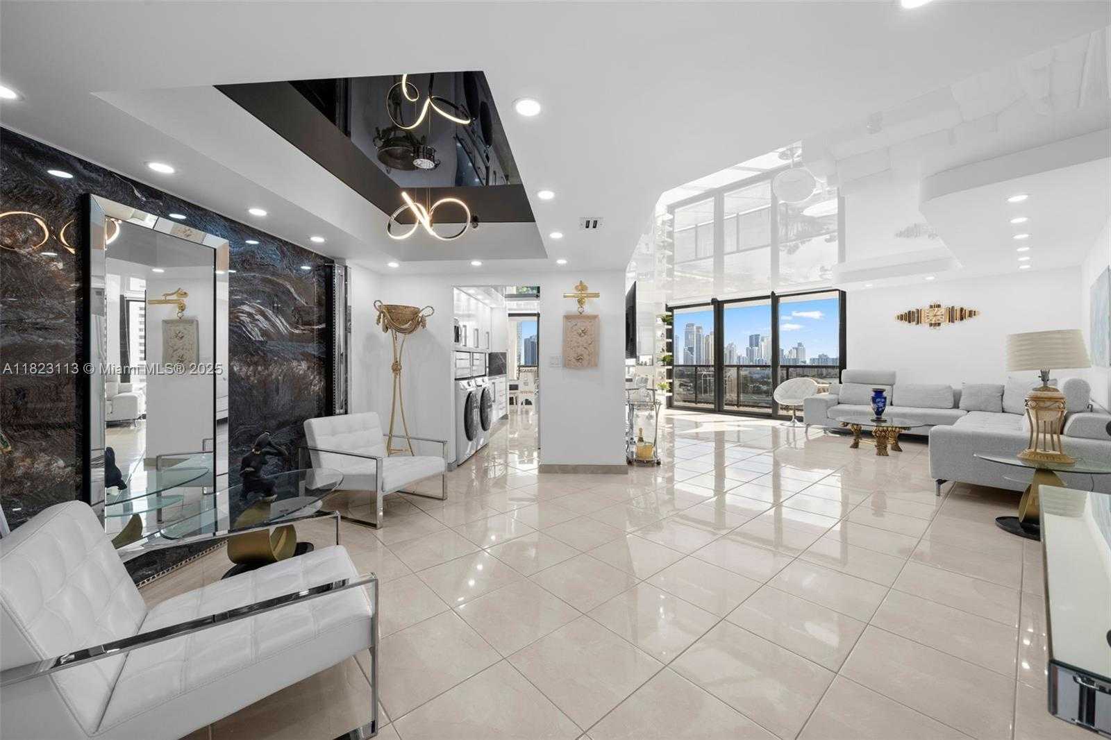 Small Image of 19667 TURNBERRY WAY #20B, Aventura Number 15