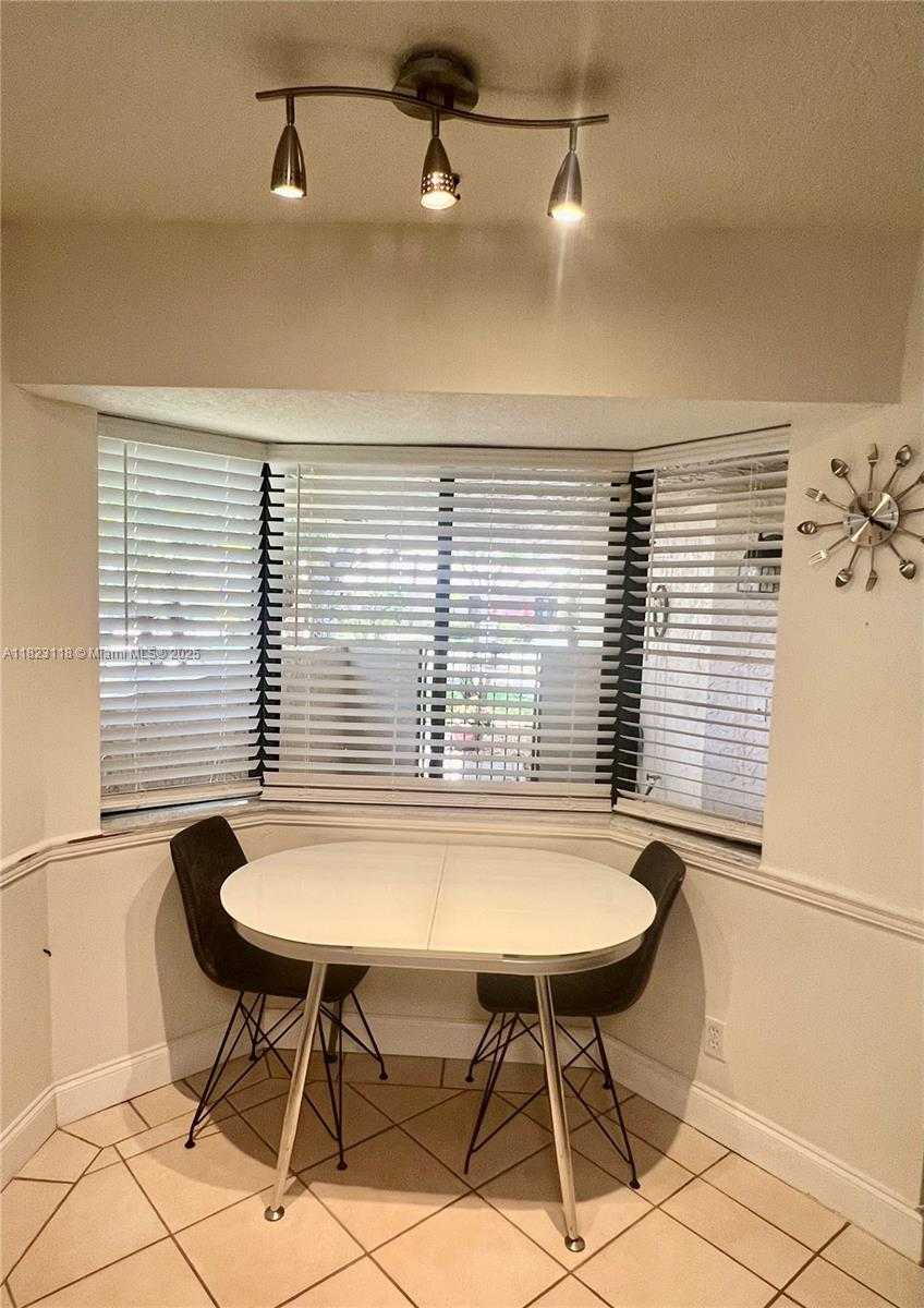 Small Image of 9211 CHELSEA DRIVE N, Plantation Number 10