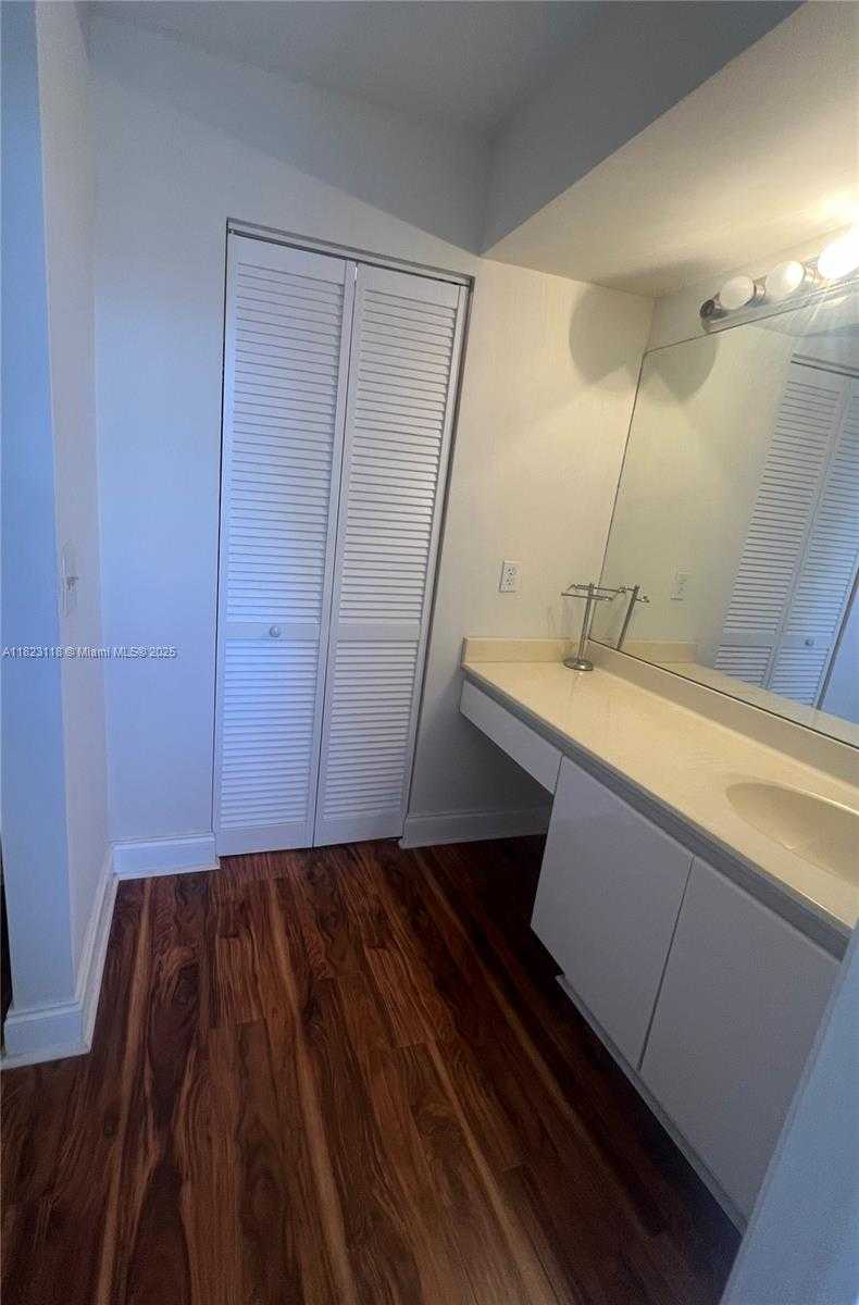 Small Image of 9211 CHELSEA DRIVE N, Plantation Number 17