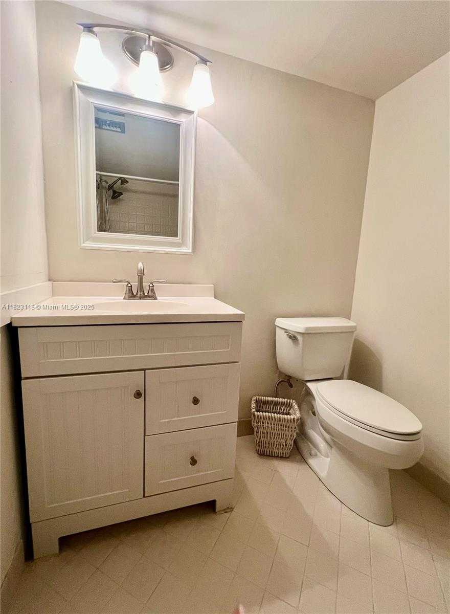 Small Image of 9211 CHELSEA DRIVE N, Plantation Number 19