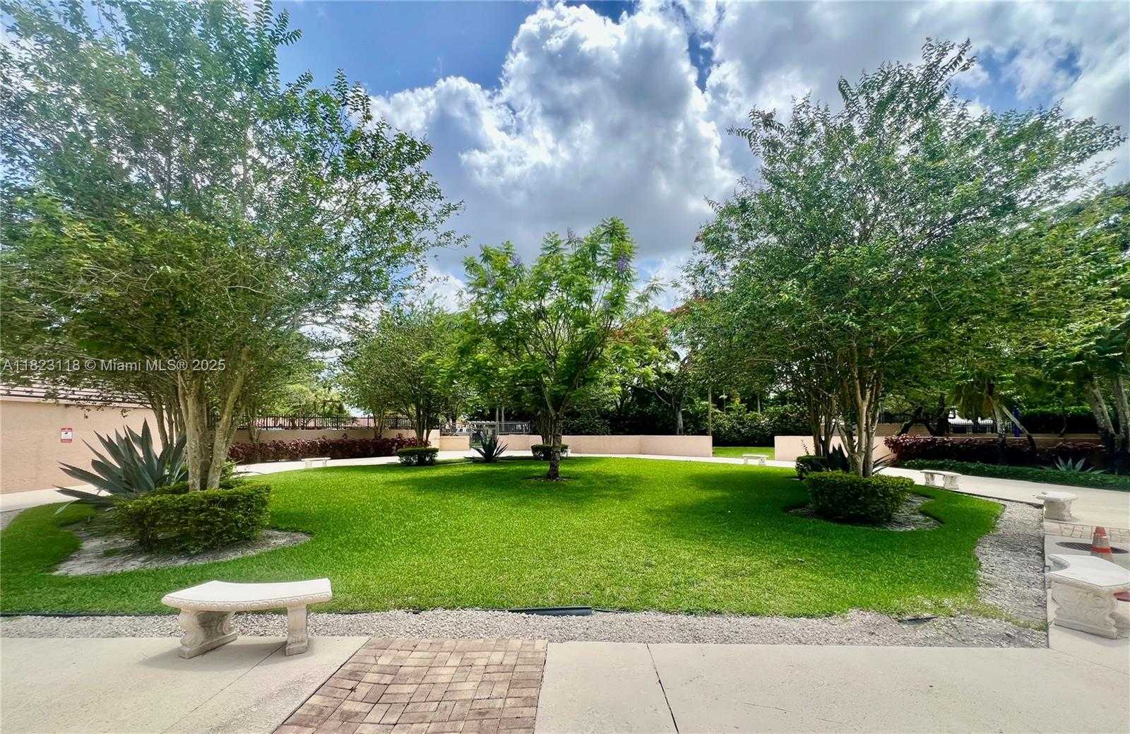Small Image of 9211 CHELSEA DRIVE N, Plantation Number 27