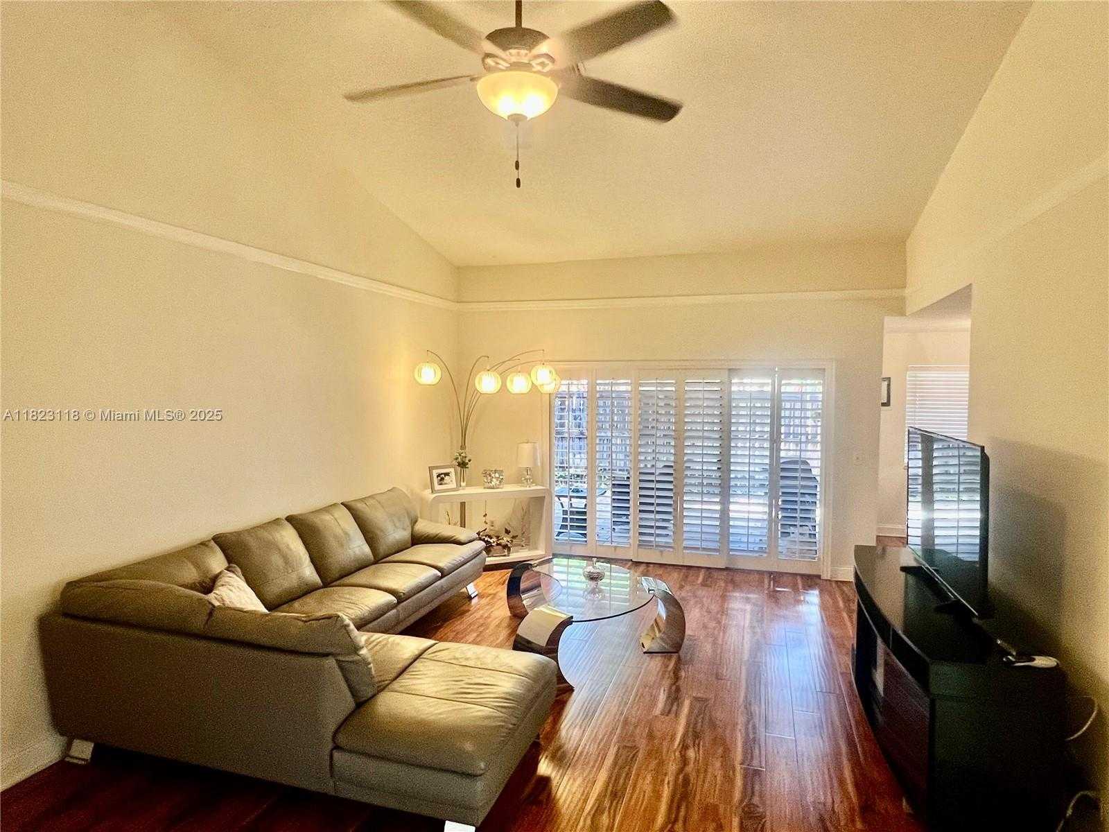 Small Image of 9211 CHELSEA DRIVE N, Plantation Number 4