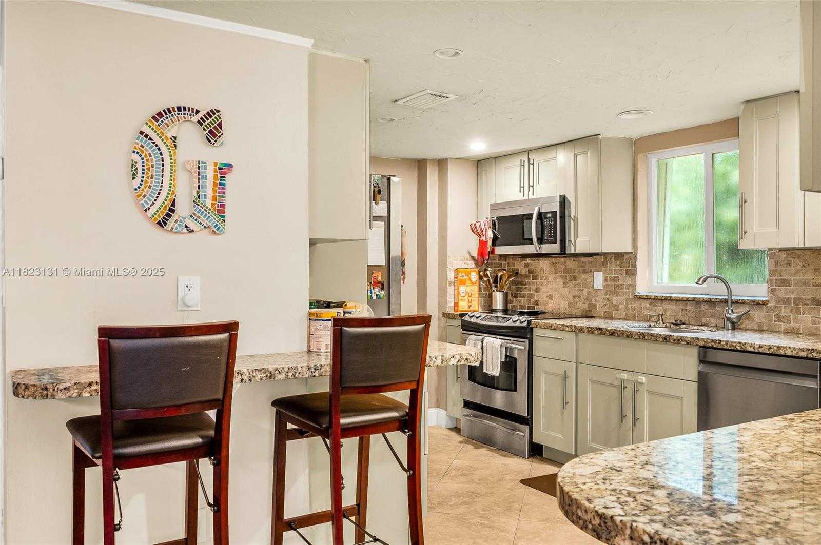 Small Image of 6797 SOUTH WEST 40TH ST #71, Davie Number 14