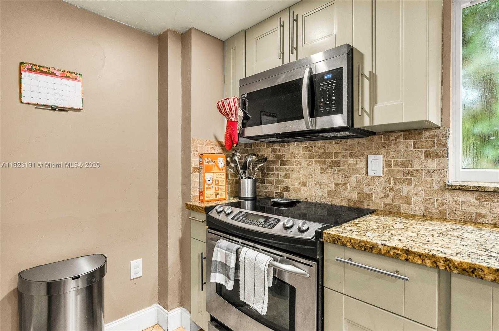 Small Image of 6797 SOUTH WEST 40TH ST #71, Davie Number 16
