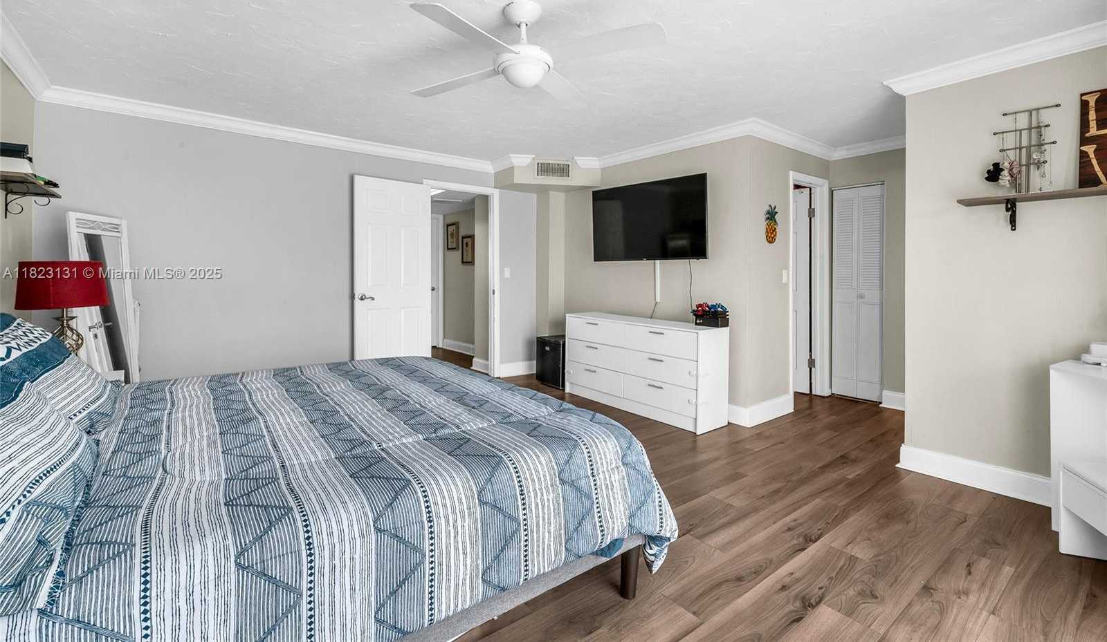 Small Image of 6797 SOUTH WEST 40TH ST #71, Davie Number 22