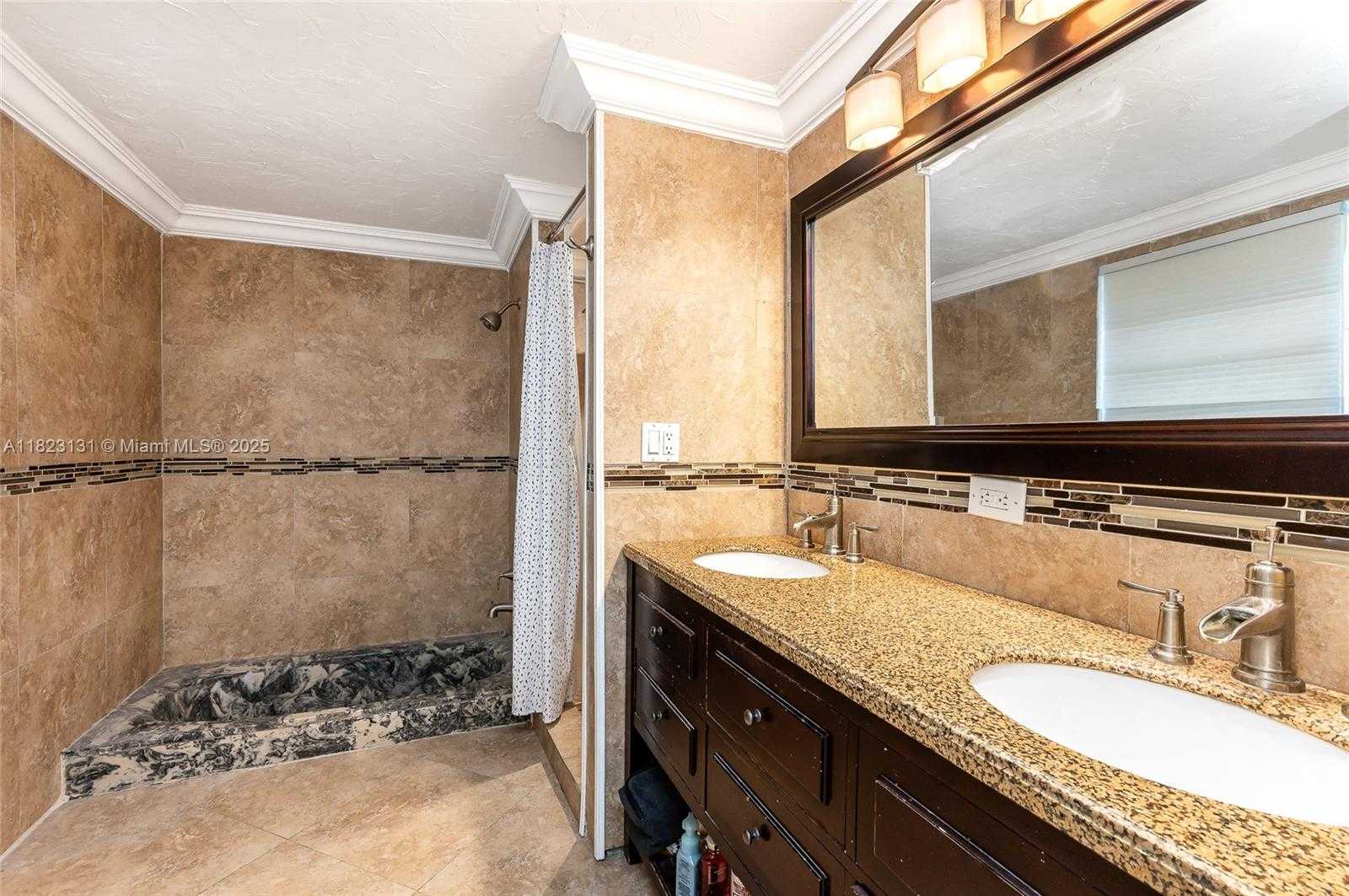 Small Image of 6797 SOUTH WEST 40TH ST #71, Davie Number 23