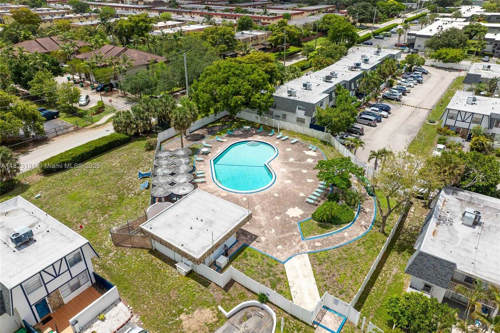 Small Image of 6797 SOUTH WEST 40TH ST #71, Davie Number 35
