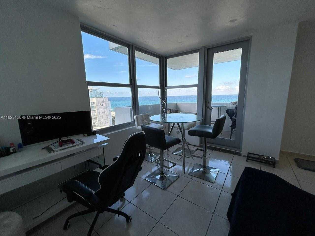 Small Image of 2899 COLLINS AVE #1717, Miami Beach Number 15