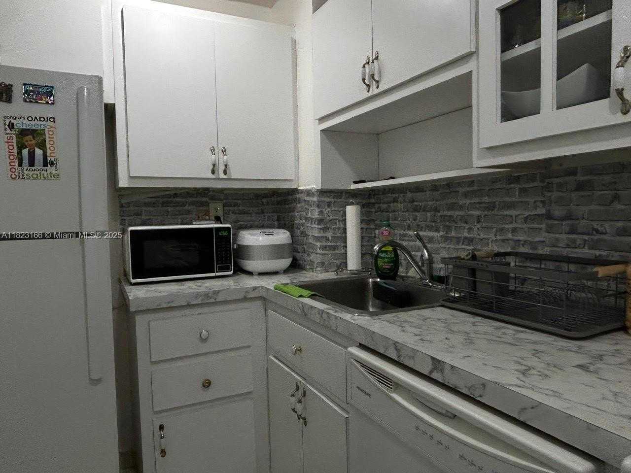 Small Image of 2899 COLLINS AVE #1717, Miami Beach Number 23